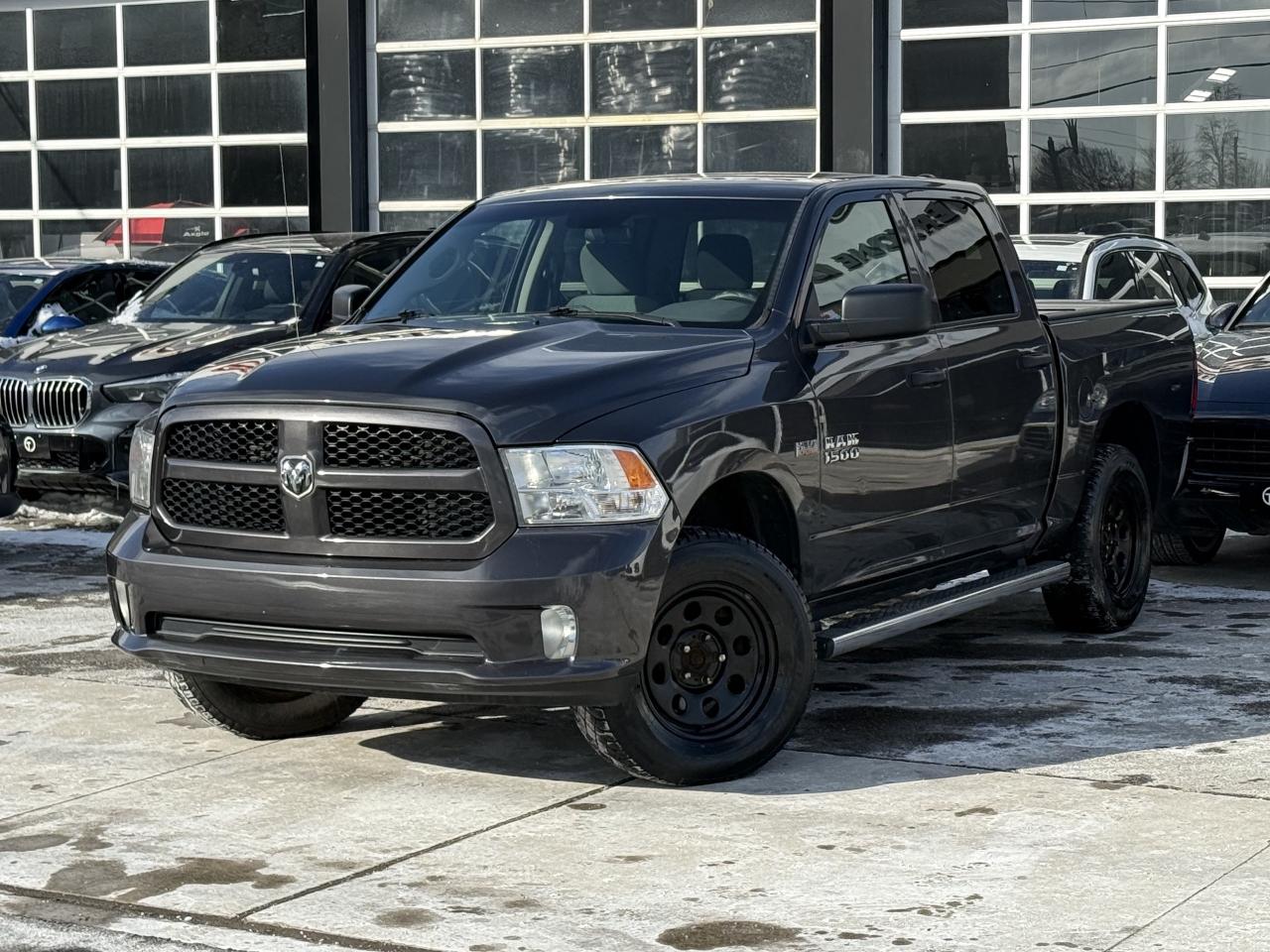 2017 RAM 1500 TRADESMAN | 5.7 V8 | BACK UP CAMERA Photo