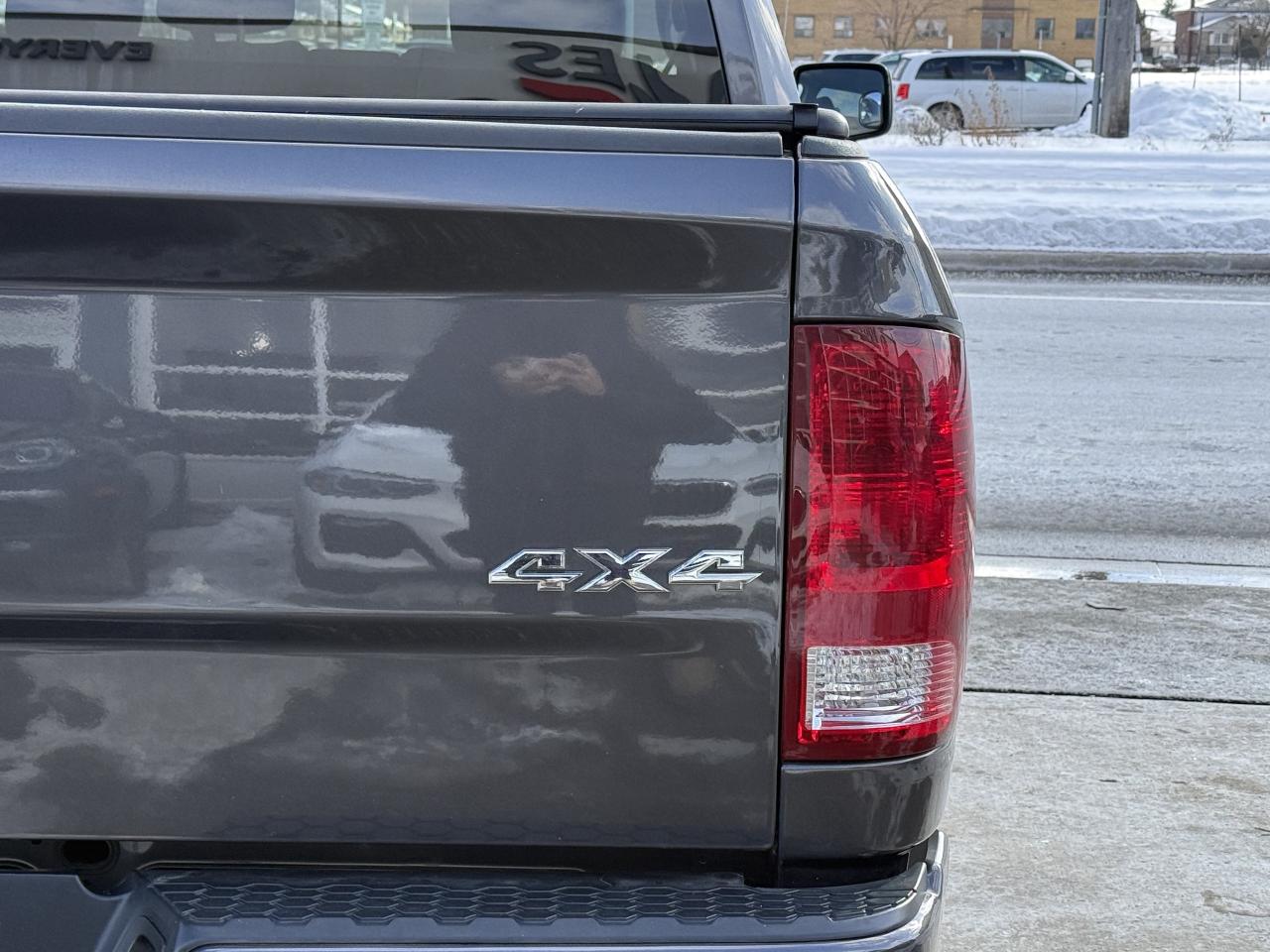 2017 RAM 1500 TRADESMAN | 5.7 V8 | BACK UP CAMERA Photo