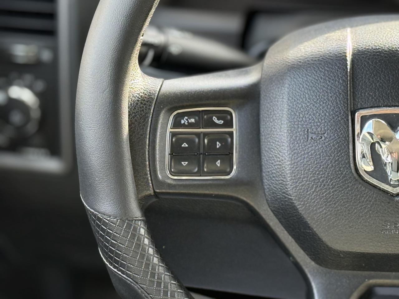 2017 RAM 1500 TRADESMAN | 5.7 V8 | BACK UP CAMERA Photo