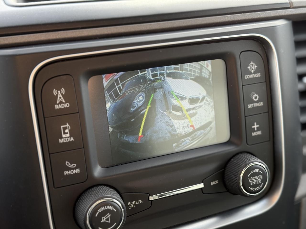 2017 RAM 1500 TRADESMAN | 5.7 V8 | BACK UP CAMERA Photo