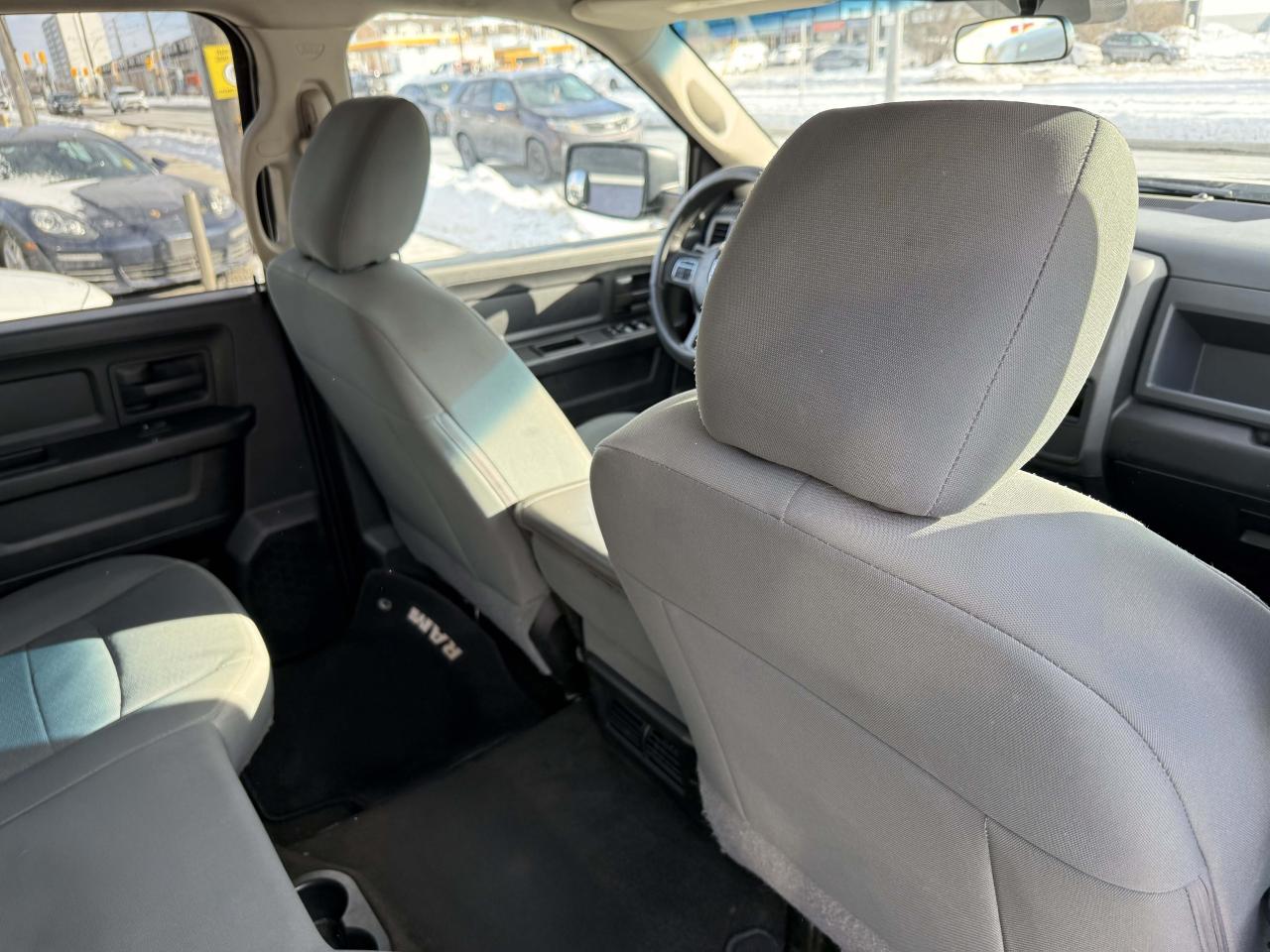 2017 RAM 1500 TRADESMAN | 5.7 V8 | BACK UP CAMERA Photo