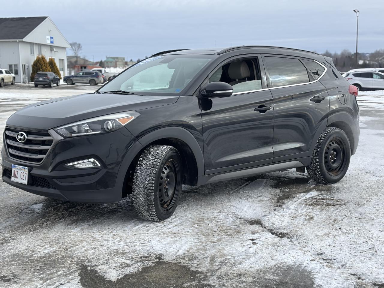 2016 Hyundai Tucson  Photo1
