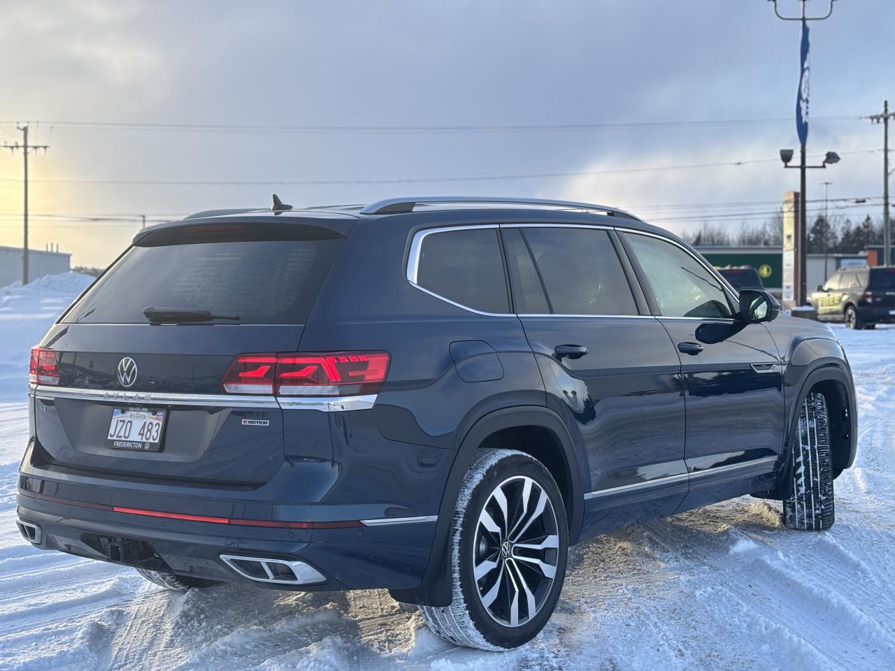 2022 Volkswagen Atlas  Photo3