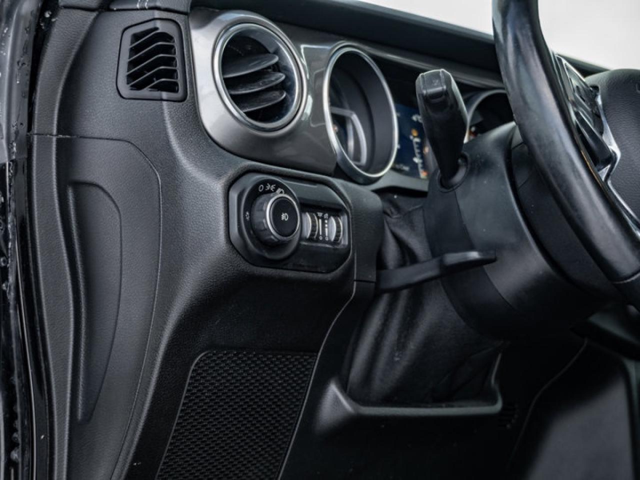 2020 Jeep Wrangler Unlimited Sahara Photo