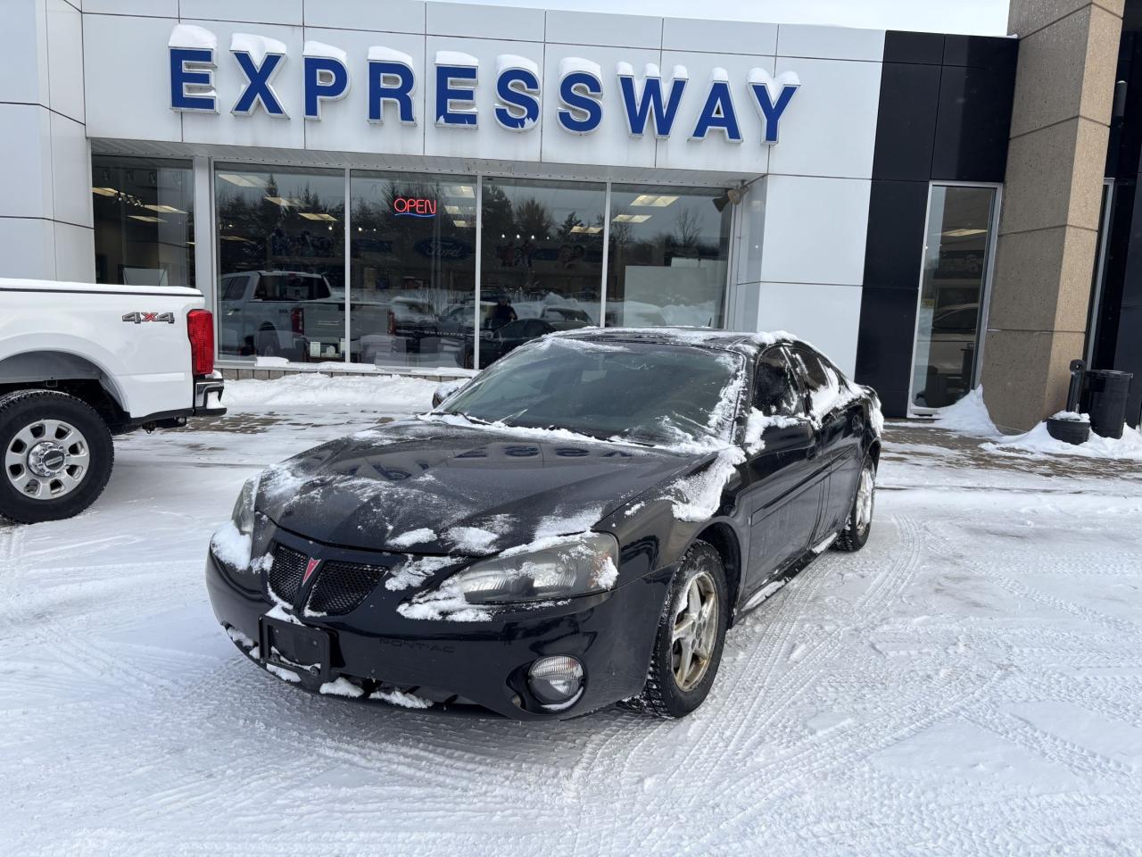 2008 Pontiac Grand Prix SEDAN, CLOTH, POWER WINDOWS, AS TRADED Photo0