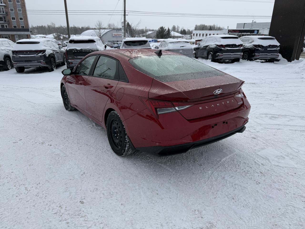 2022 Hyundai Elantra Preferred Hybrid Photo