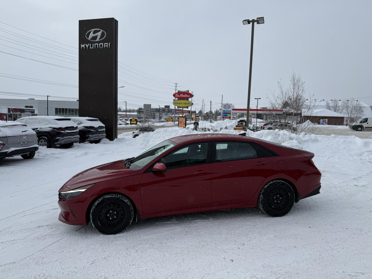 2022 Hyundai Elantra Preferred Hybrid Photo