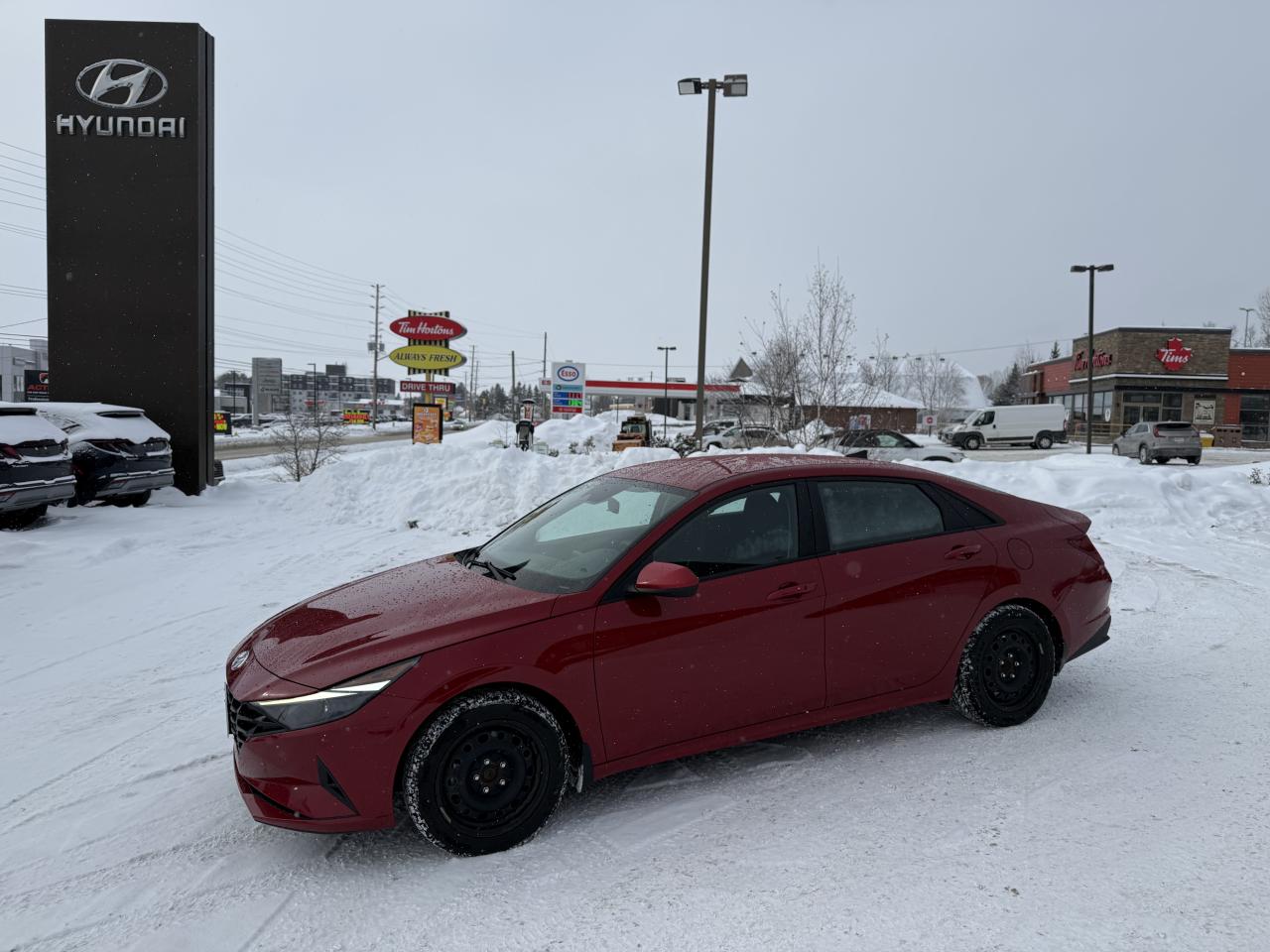 2022 Hyundai Elantra Preferred Hybrid Photo0