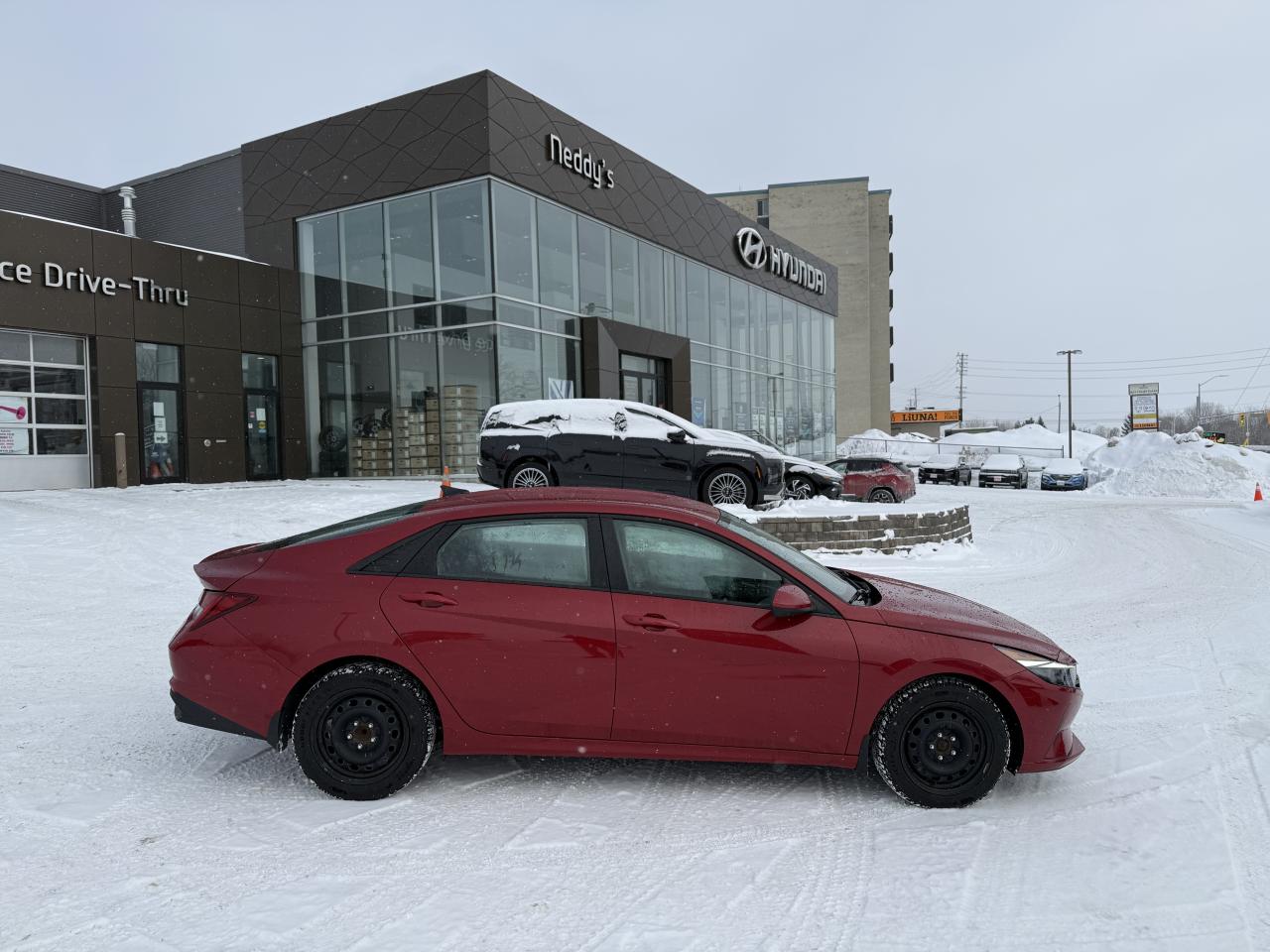 2022 Hyundai Elantra Preferred Hybrid Photo