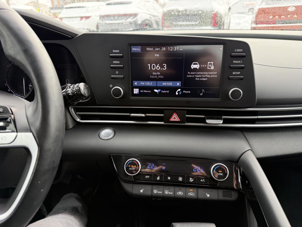 2022 Hyundai Elantra Preferred Hybrid Photo