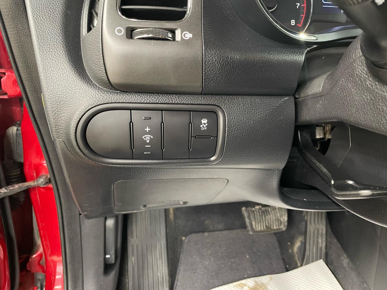 2018 Kia Forte LX | LOW KMS | ANROID AUTO/APPLE CARPLAY Photo