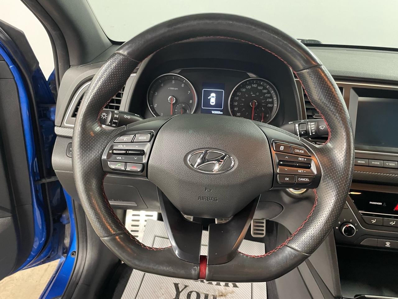 2018 Hyundai Elantra Sport Photo13