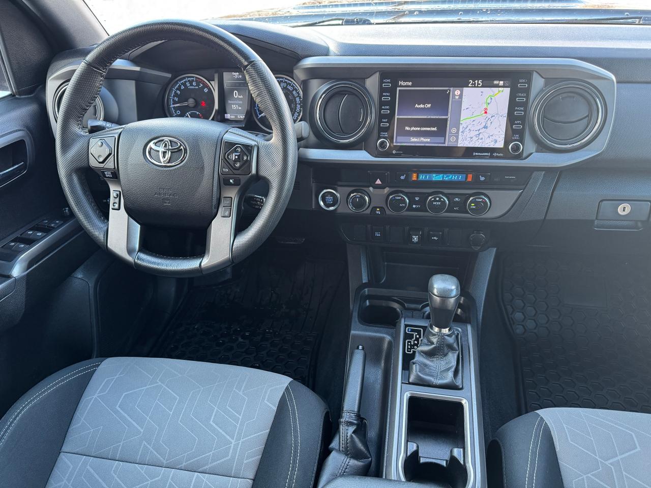 2023 Toyota Tacoma SR5 TRD SPORT 4WD CREW Clean Carfax | Low KMS Photo