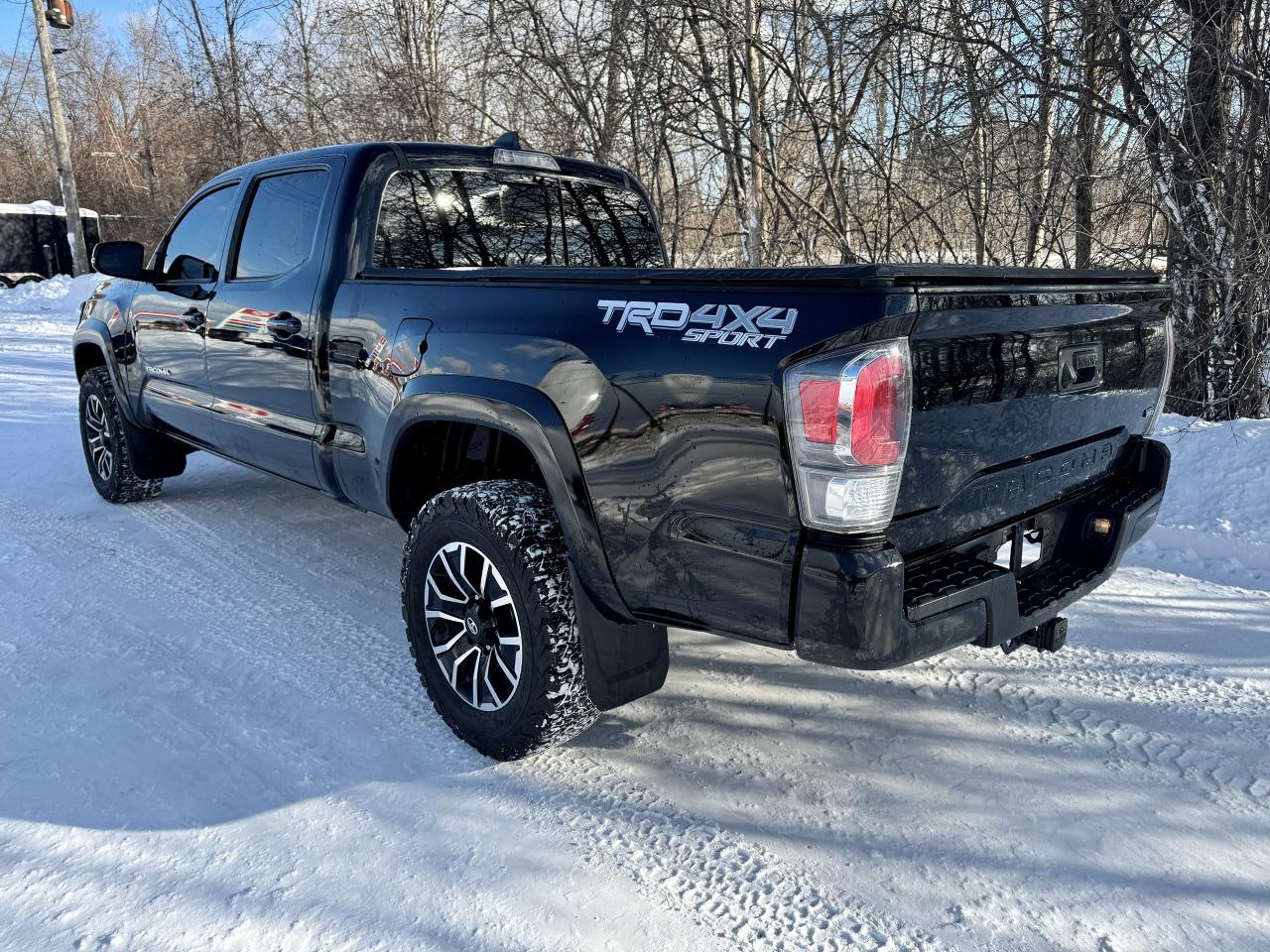 2023 Toyota Tacoma SR5 TRD SPORT 4WD CREW Clean Carfax | Low KMS Photo