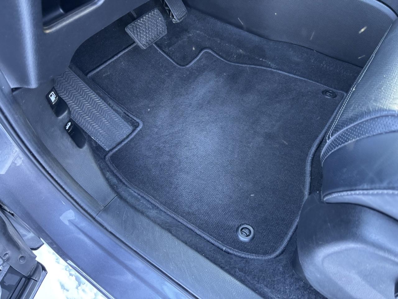 2021 Honda CR-V Touring Leather~AWD~NAVI~PANO-ROOF~ Photo