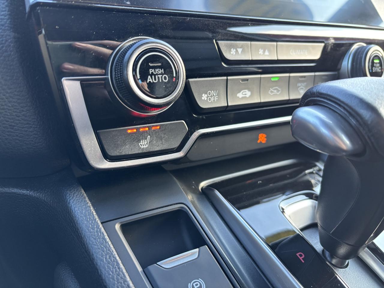 2021 Honda CR-V Touring Leather~AWD~NAVI~PANO-ROOF~ Photo