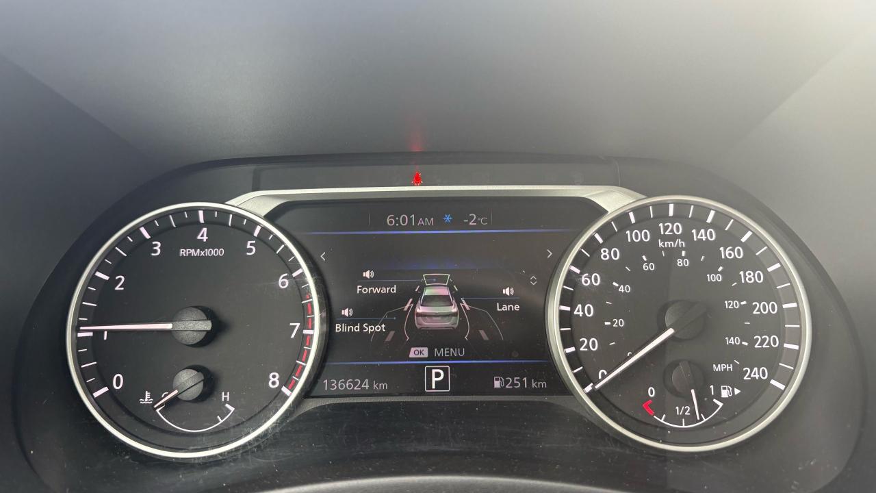 2021 Nissan Sentra SV Photo