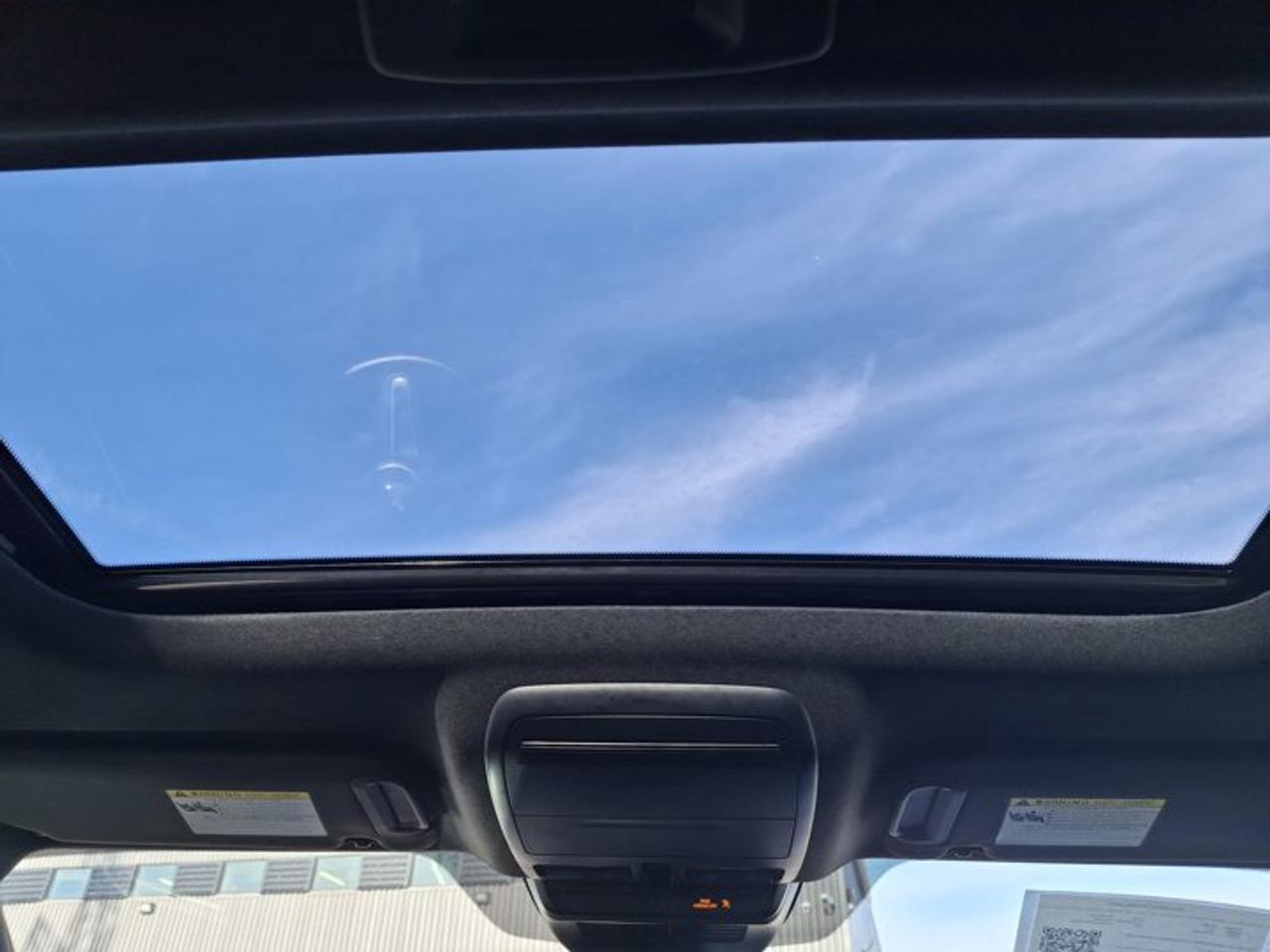 2024 Mazda MAZDA3 Sport GT | Leather | Sunroof | Heated Seats + Steering | Adaptive Cruise | Memory Seats & More ! Photo