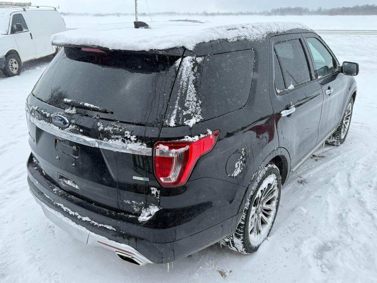 2017 Ford Explorer Platinum | Navigation | Backup Camera | Sunroof Photo