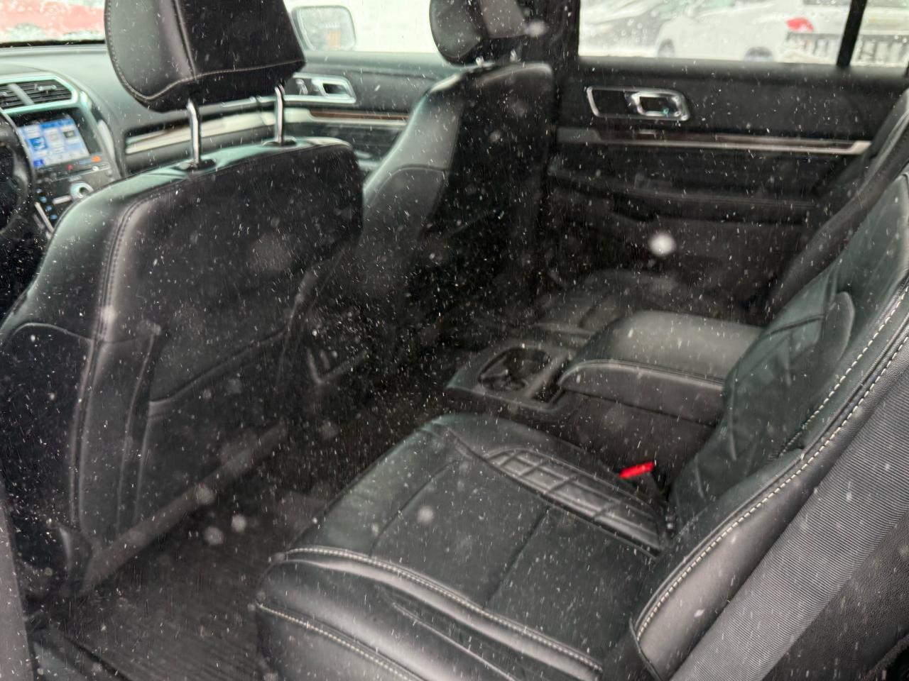 2017 Ford Explorer Platinum | Navigation | Backup Camera | Sunroof Photo