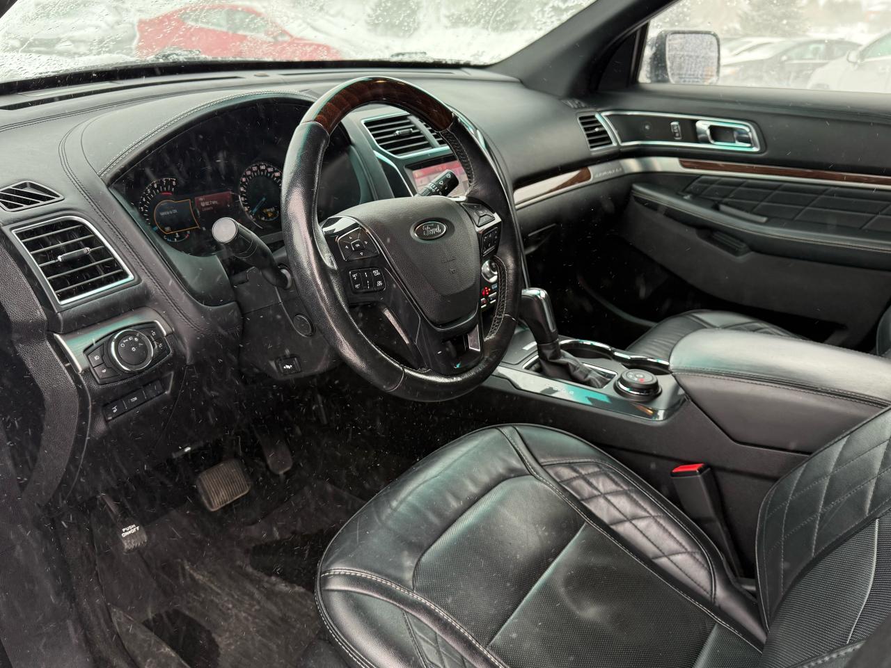 2017 Ford Explorer Platinum | Navigation | Backup Camera | Sunroof Photo