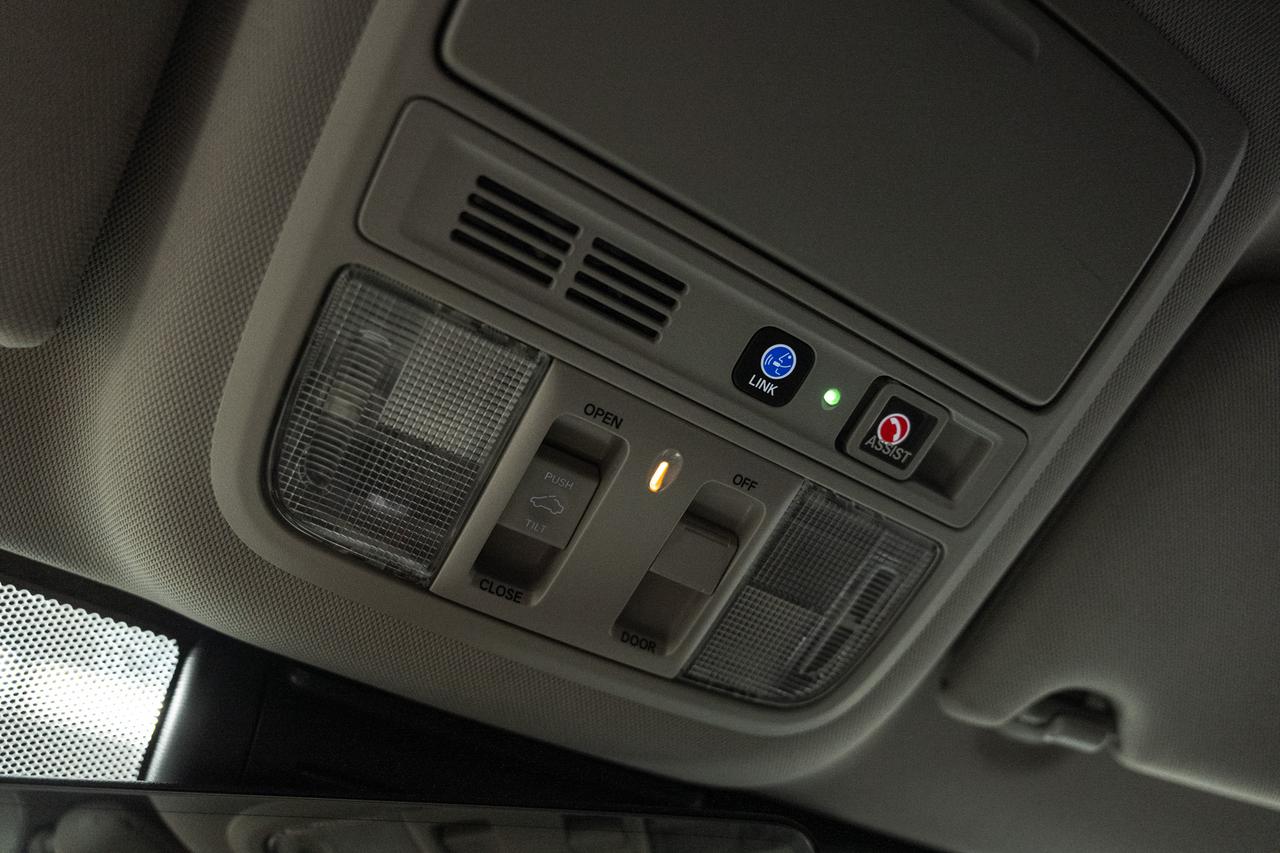 2020 Honda Accord TOURING | Nav | Leather | Sunroof | BSM | CarPlay