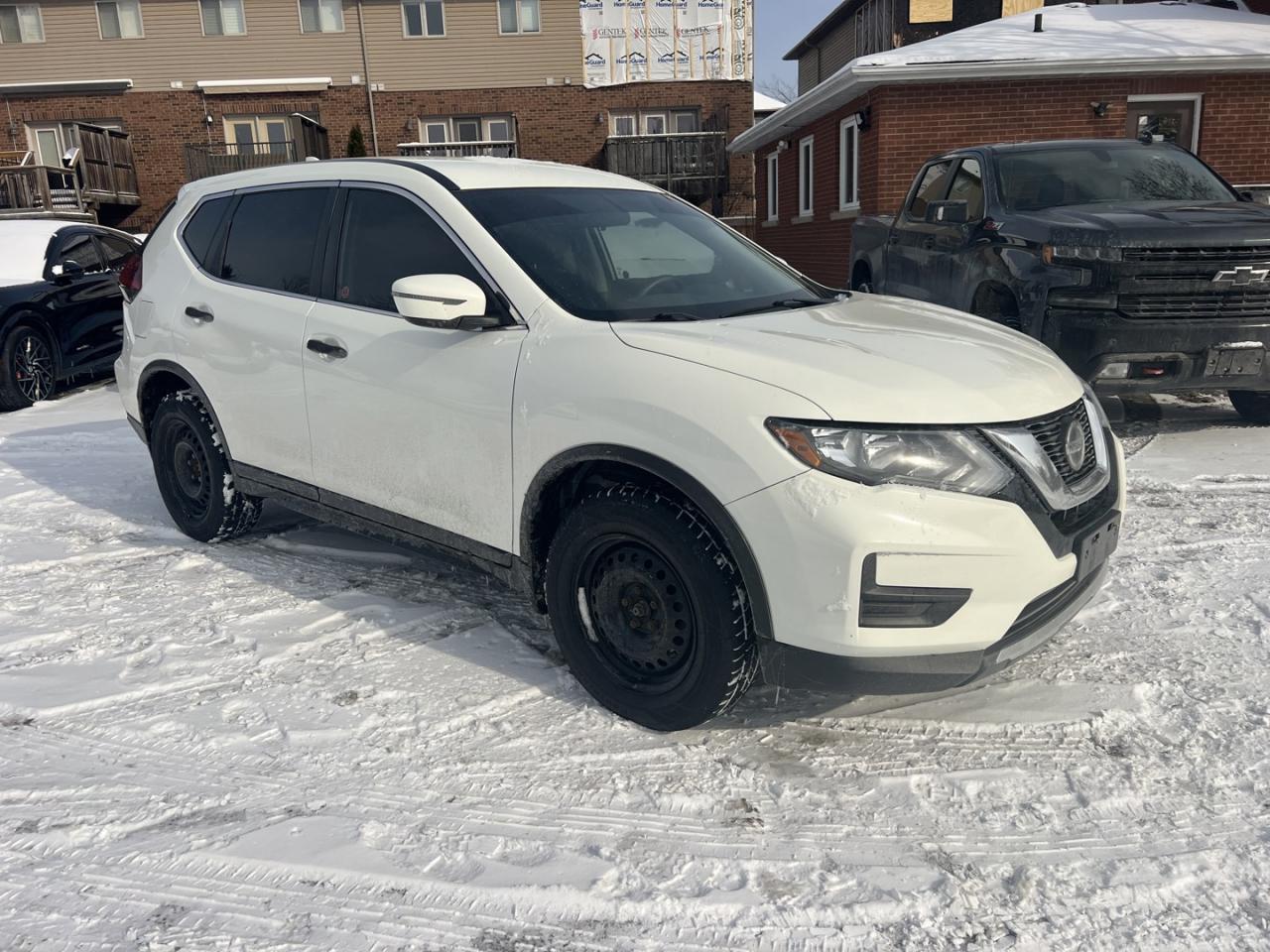 2018 Nissan Rogue S AWD Photo2