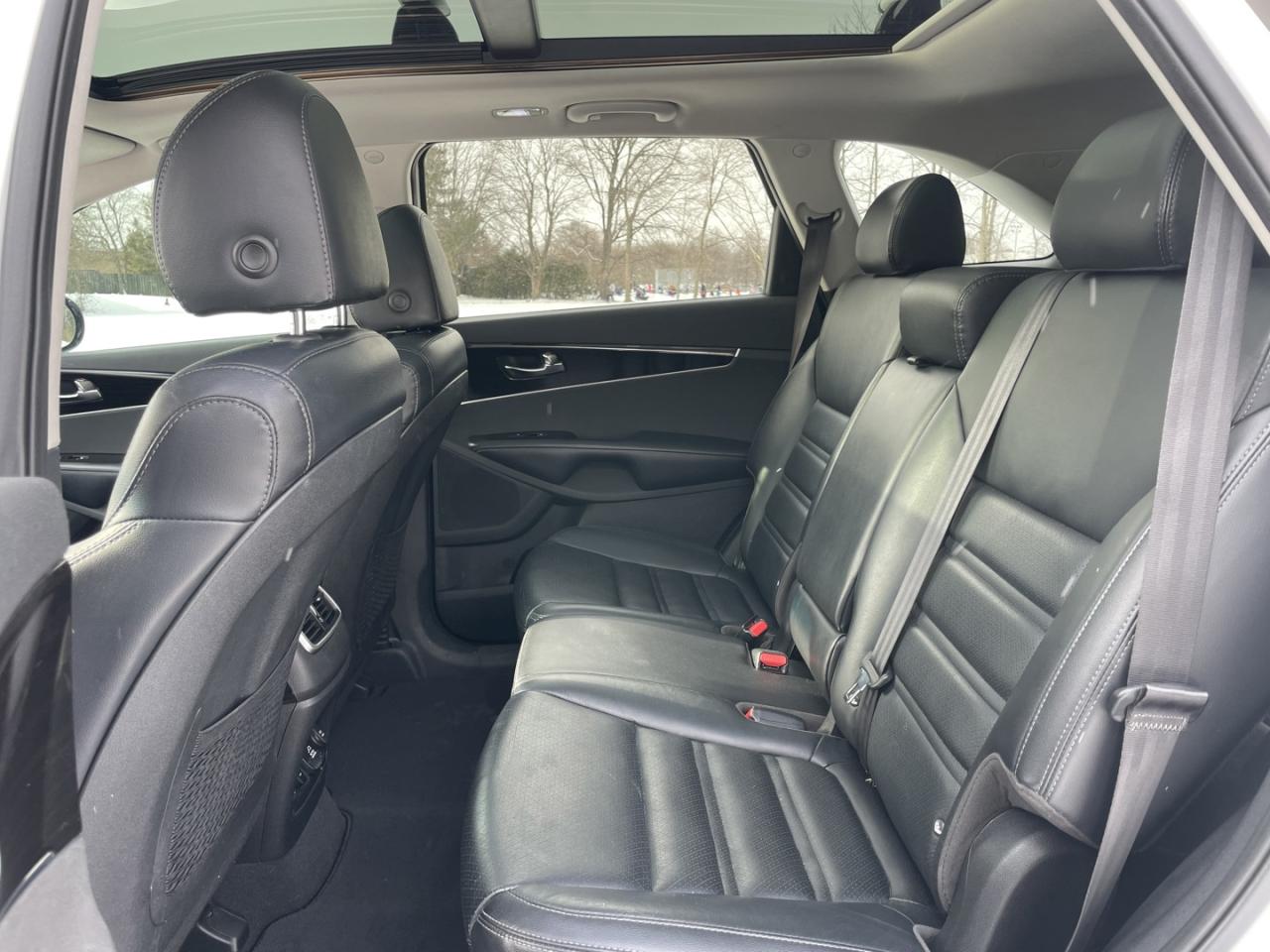 2020 Kia Sorento EX V6 AWD *Lthr / 7 passenger Photo