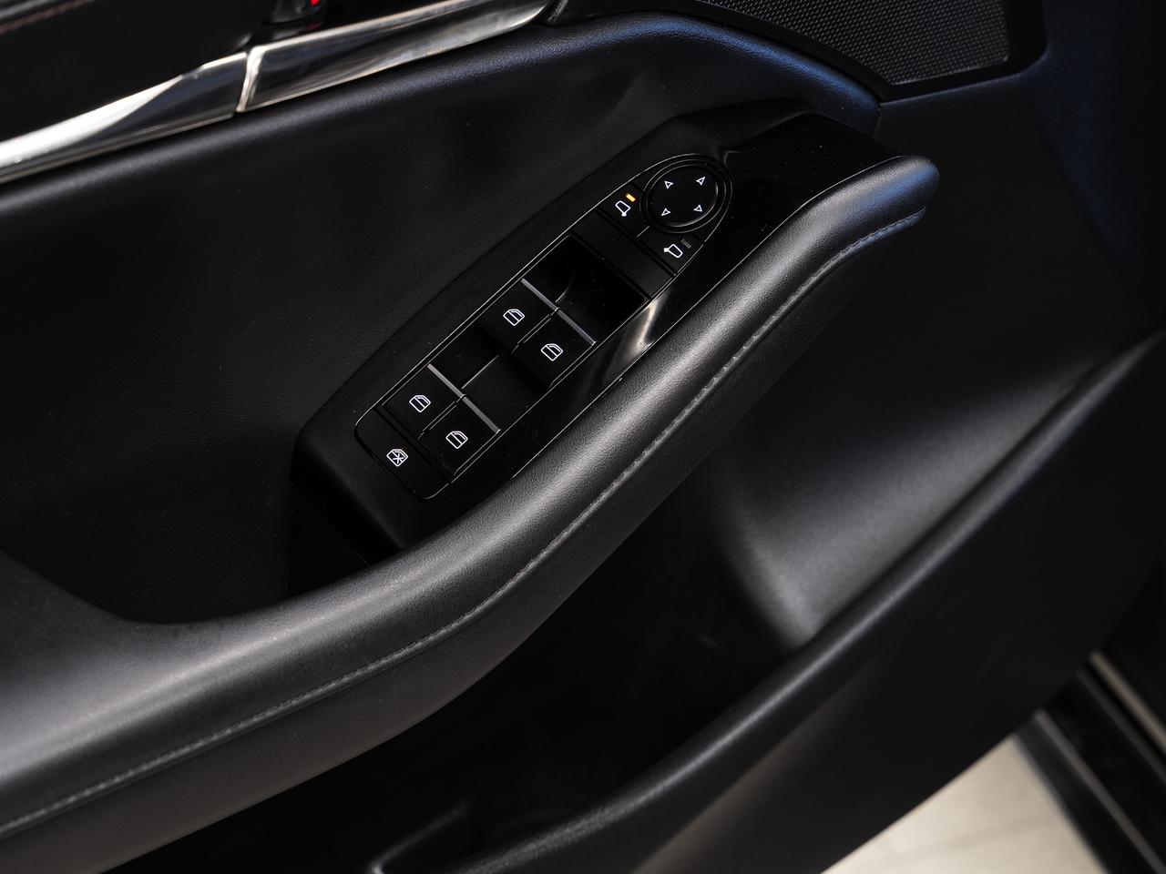 2023 Mazda MAZDA3 SPORT GS | Leather | Sunroof | BSM | ACC | CarPlay Photo