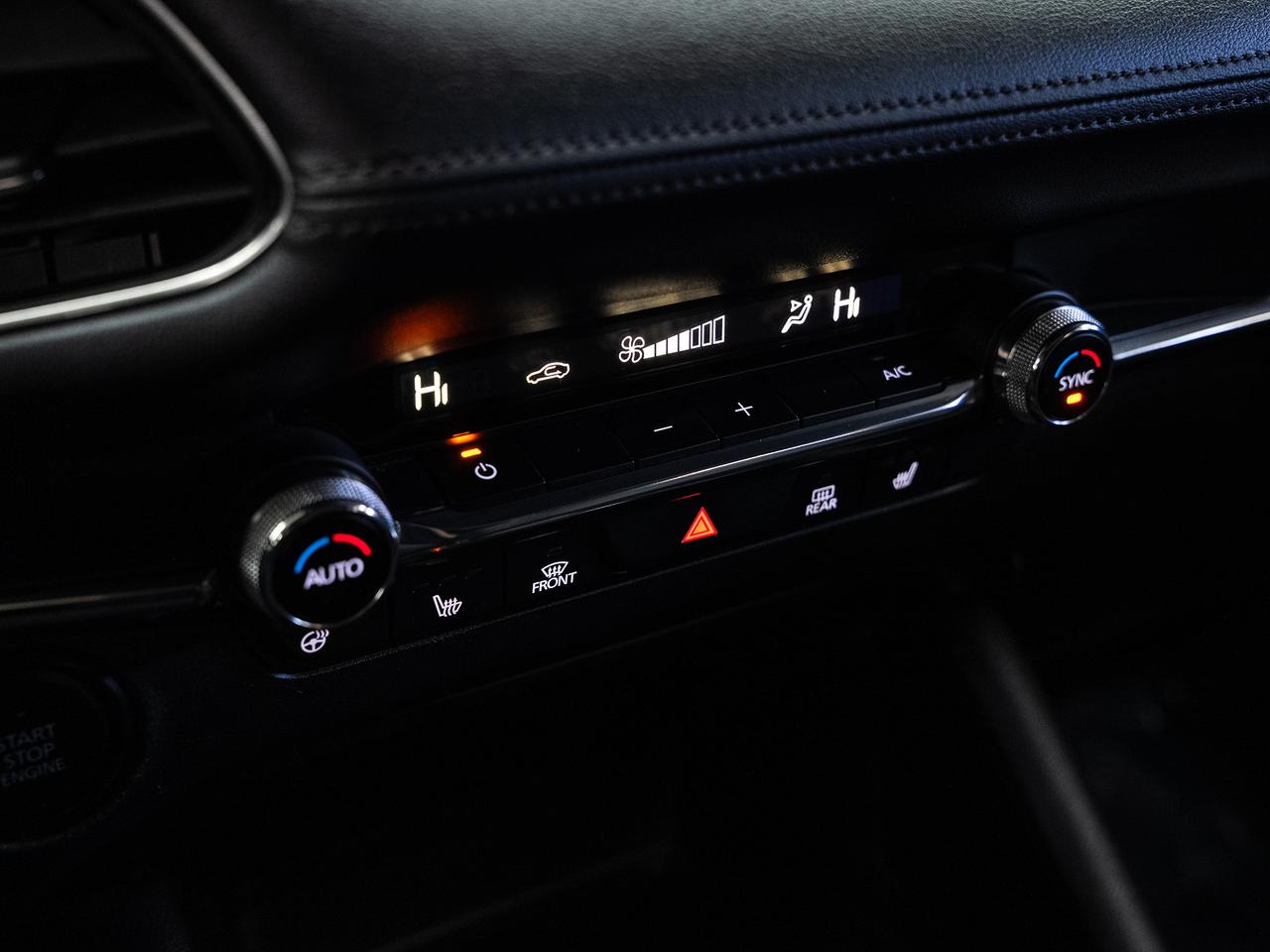 2023 Mazda MAZDA3 SPORT GS | Leather | Sunroof | BSM | ACC | CarPlay