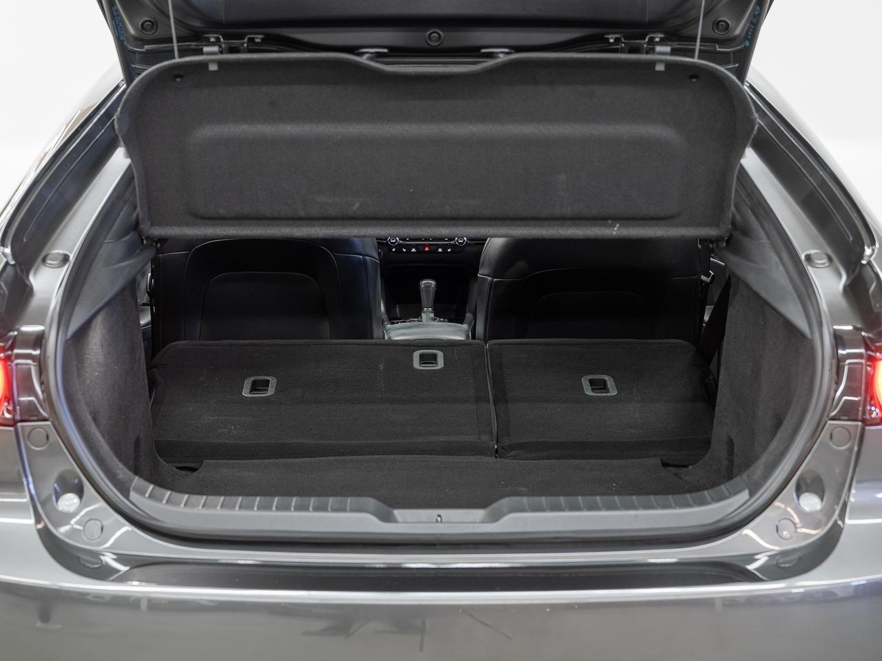 2023 Mazda MAZDA3 SPORT GS | Leather | Sunroof | BSM | ACC | CarPlay