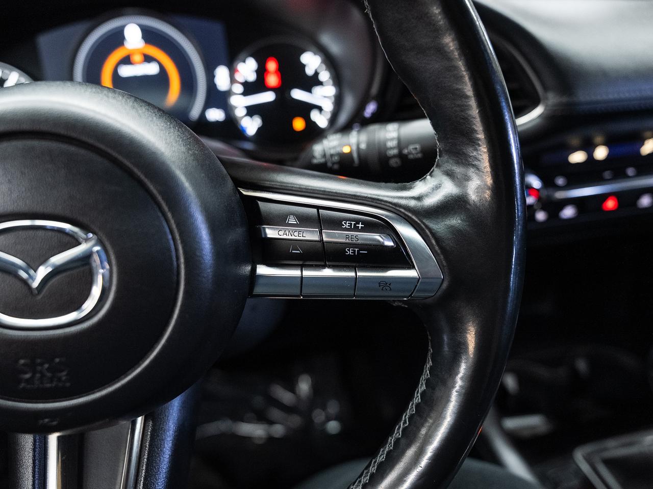 2023 Mazda MAZDA3 SPORT GS | Leather | Sunroof | BSM | ACC | CarPlay Photo