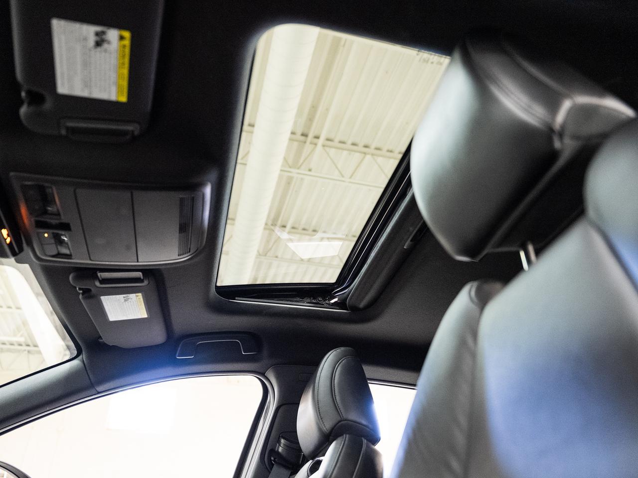 2023 Mazda MAZDA3 SPORT GS | Leather | Sunroof | BSM | ACC | CarPlay Photo