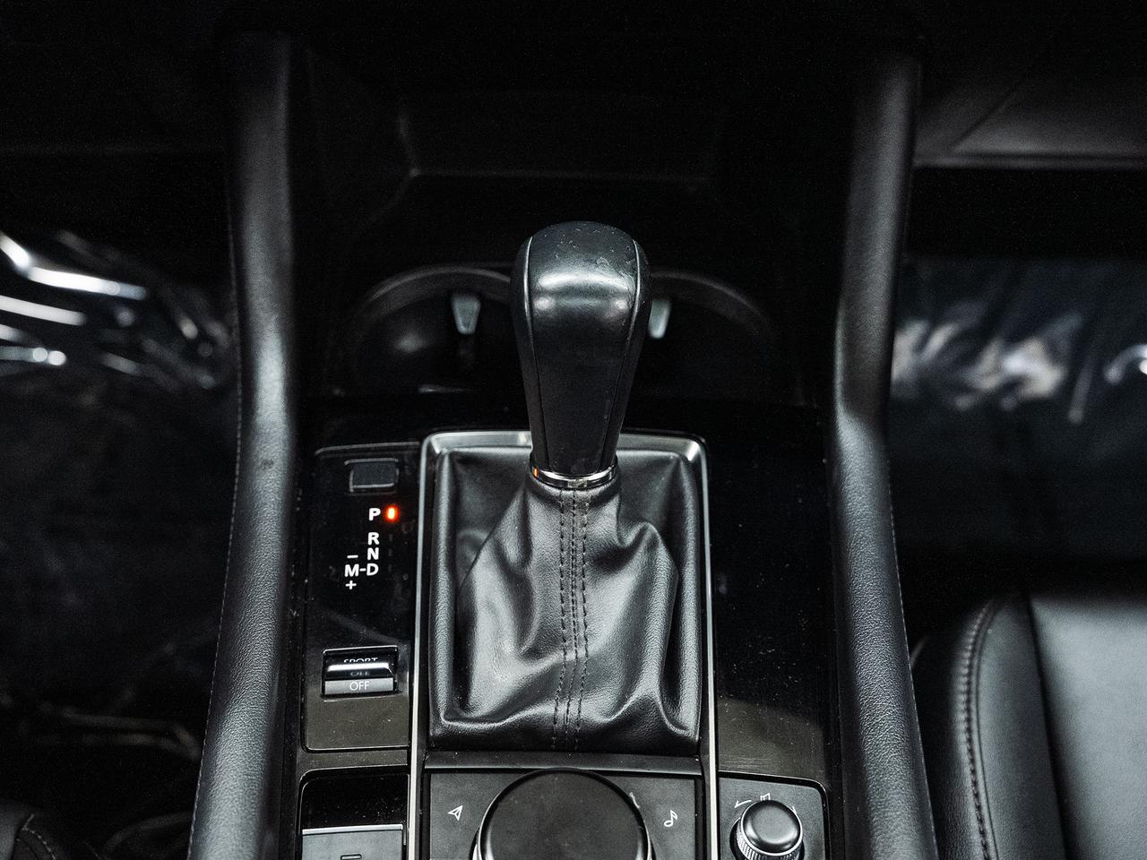 2023 Mazda MAZDA3 SPORT GS | Leather | Sunroof | BSM | ACC | CarPlay Photo