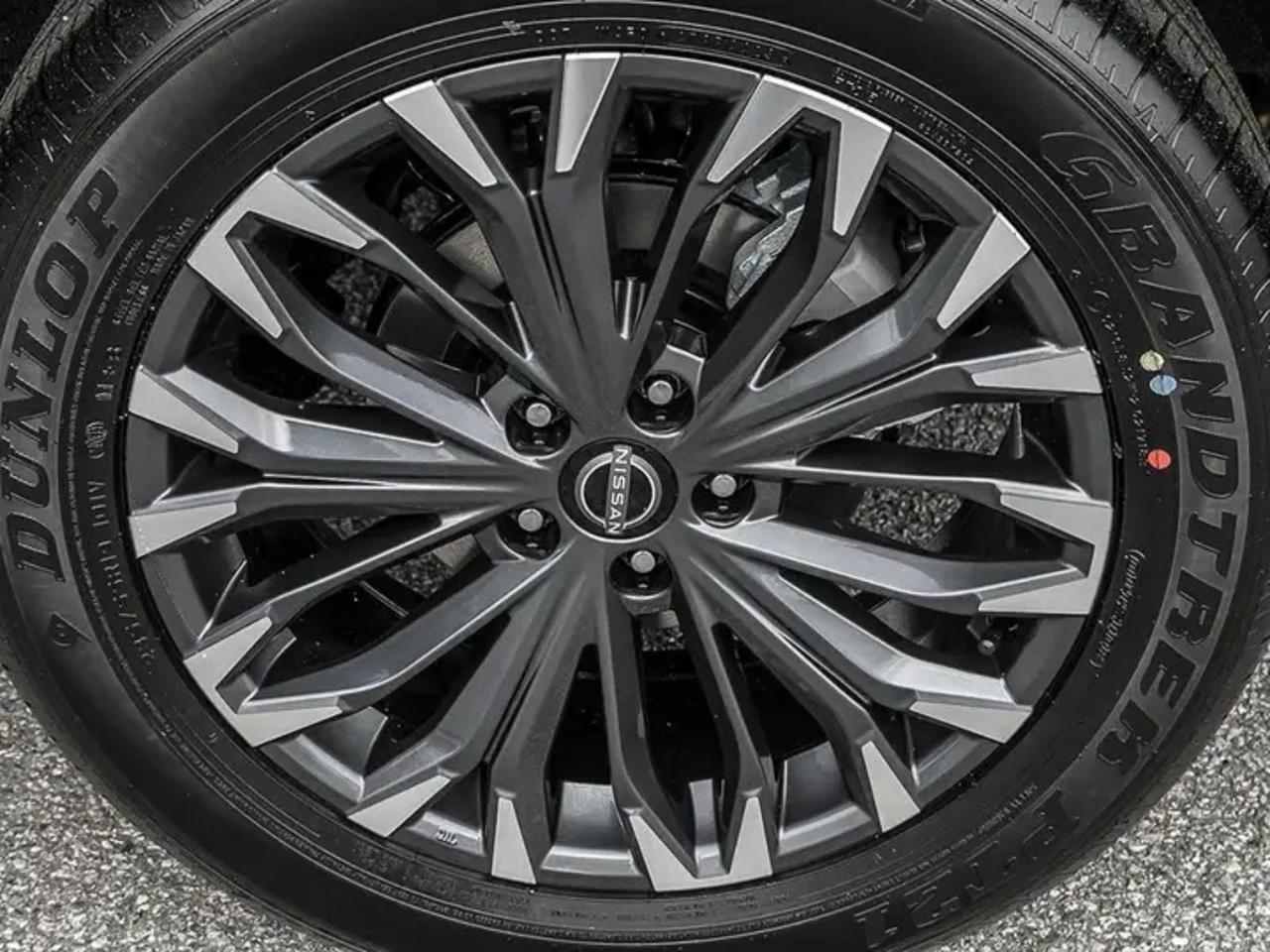 2025 Nissan Rogue SL Photo