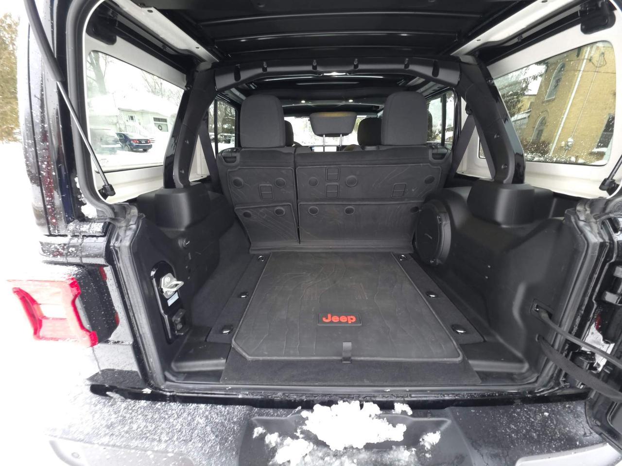 2024 Jeep Wrangler Rubicon SKY ONE TOUCH POWER TOP! Photo