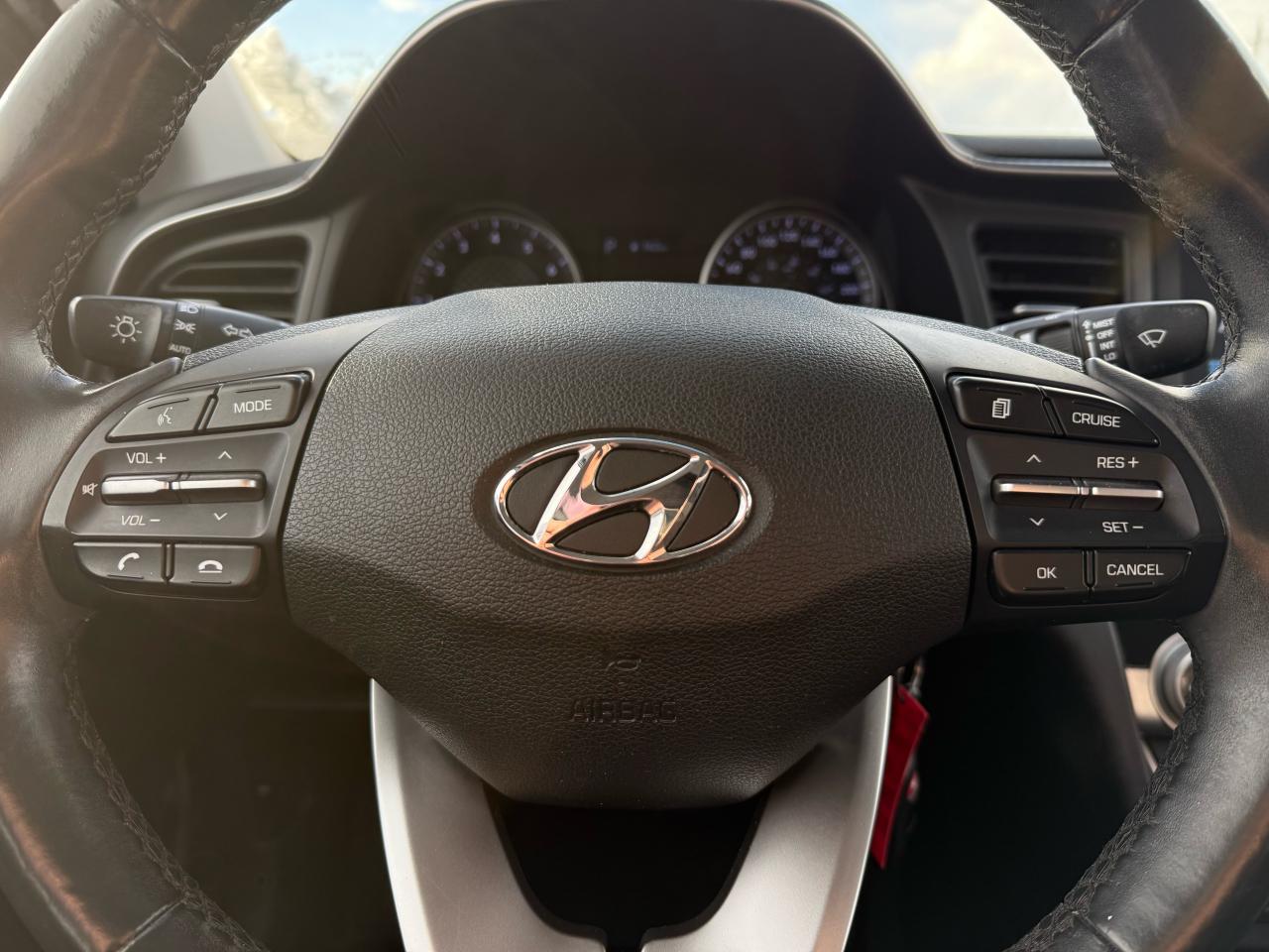 2020 Hyundai Elantra Preferred |Backup Camera|Heated Seats|Bluetooth Photo