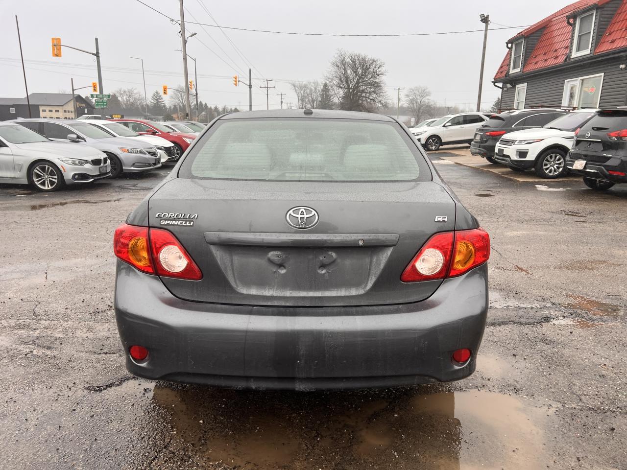 2010 Toyota Corolla CE Photo3