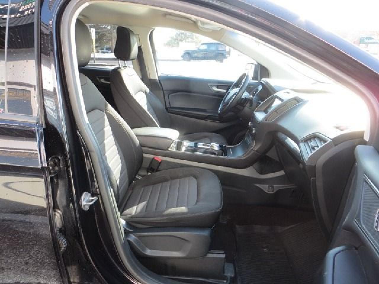 2020 Ford Edge CERTIFIED, ALL WHEEL DRIVE, CLEAN CARFAX, REAR CAM Photo