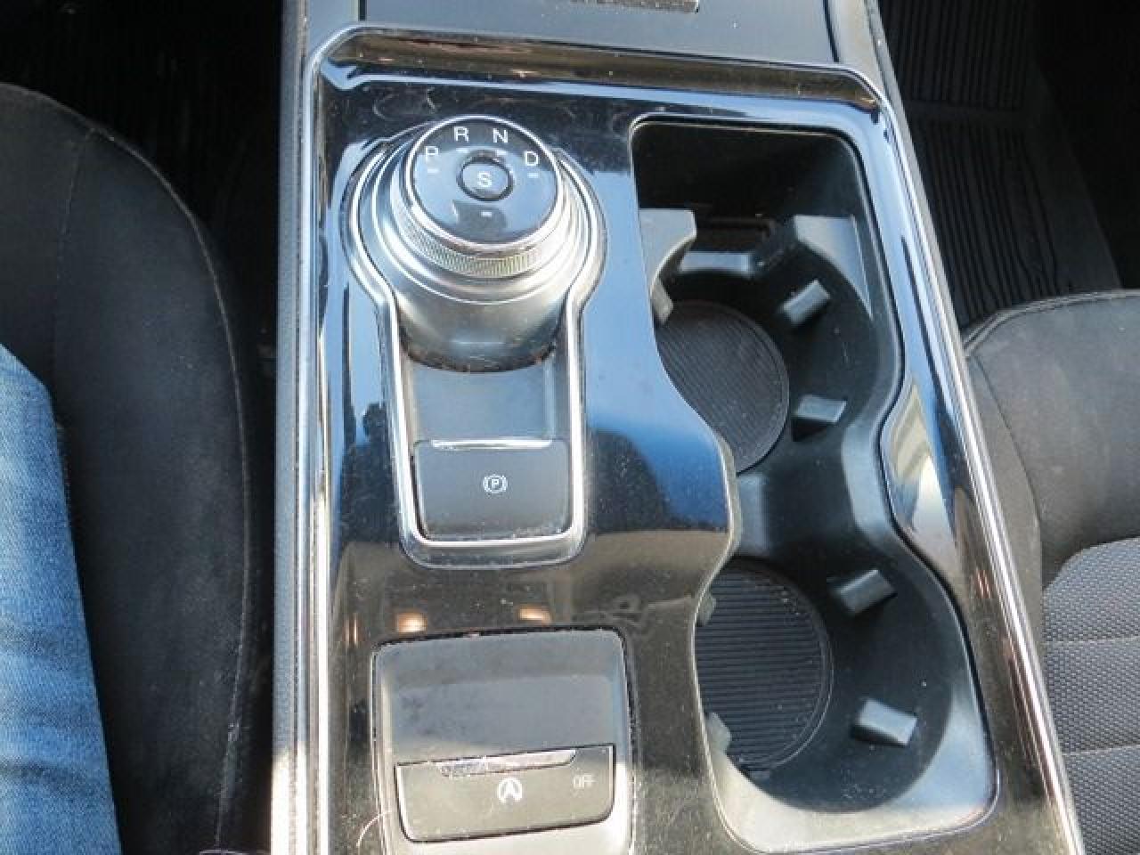 2020 Ford Edge CERTIFIED, ALL WHEEL DRIVE, CLEAN CARFAX, REAR CAM Photo