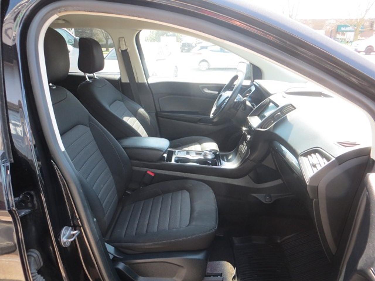 2020 Ford Edge CERTIFIED, ALL WHEEL DRIVE, CLEAN CARFAX, REAR CAM Photo