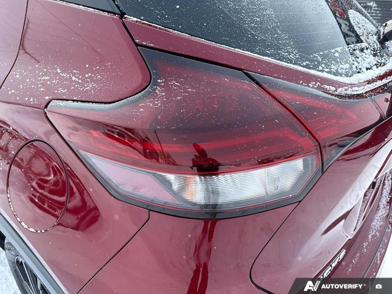 2023 Nissan Kicks SV / HTD SEATS / BLUETOOTH / DUAL CLIMATE / AUTO Photo