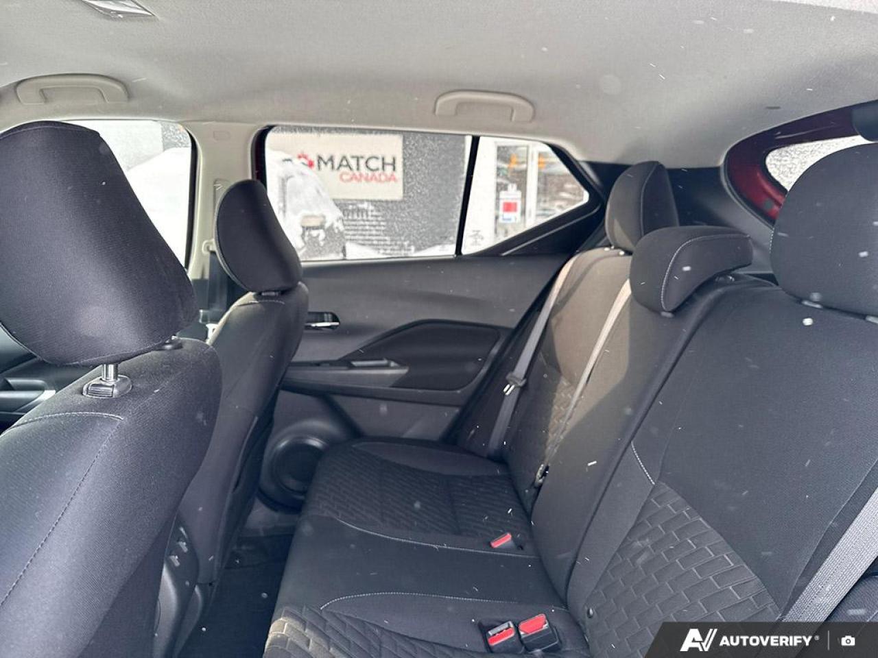 2023 Nissan Kicks SV / HTD SEATS / BLUETOOTH / DUAL CLIMATE / AUTO Photo