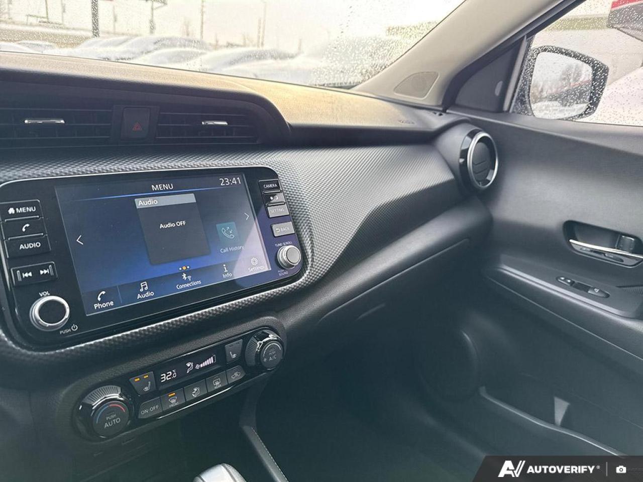 2023 Nissan Kicks SV / HTD SEATS / BLUETOOTH / DUAL CLIMATE / AUTO Photo