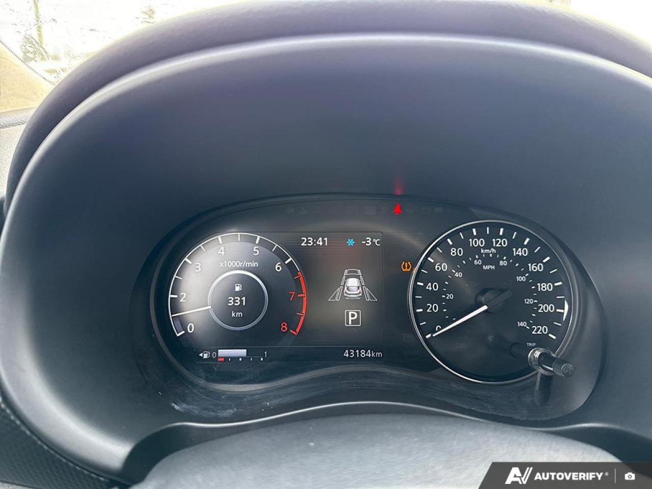 2023 Nissan Kicks SV / HTD SEATS / BLUETOOTH / DUAL CLIMATE / AUTO Photo