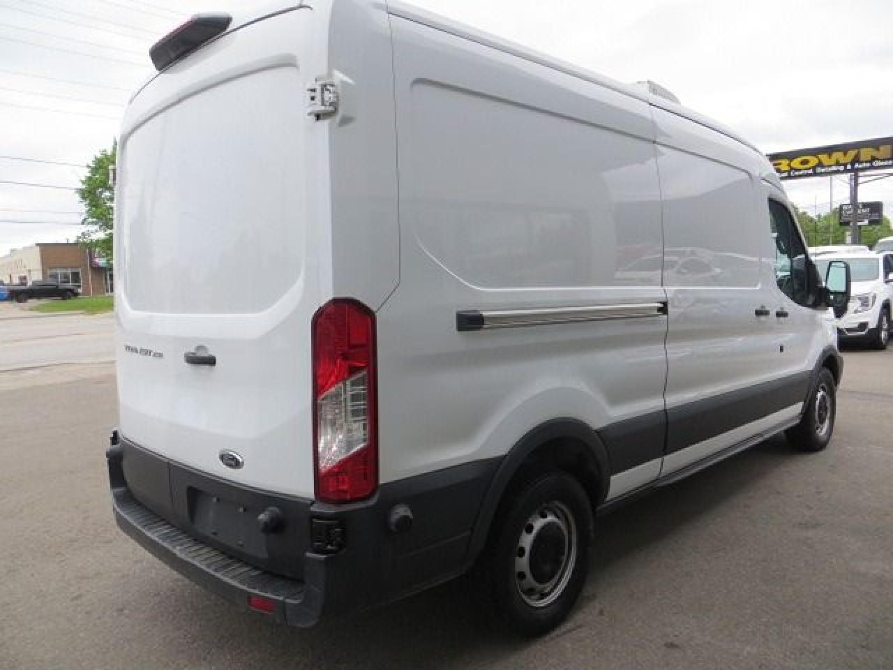 2019 Ford Transit CERTIFIED, REEFER, MED ROOF, 148", T-250, 3.7L Photo