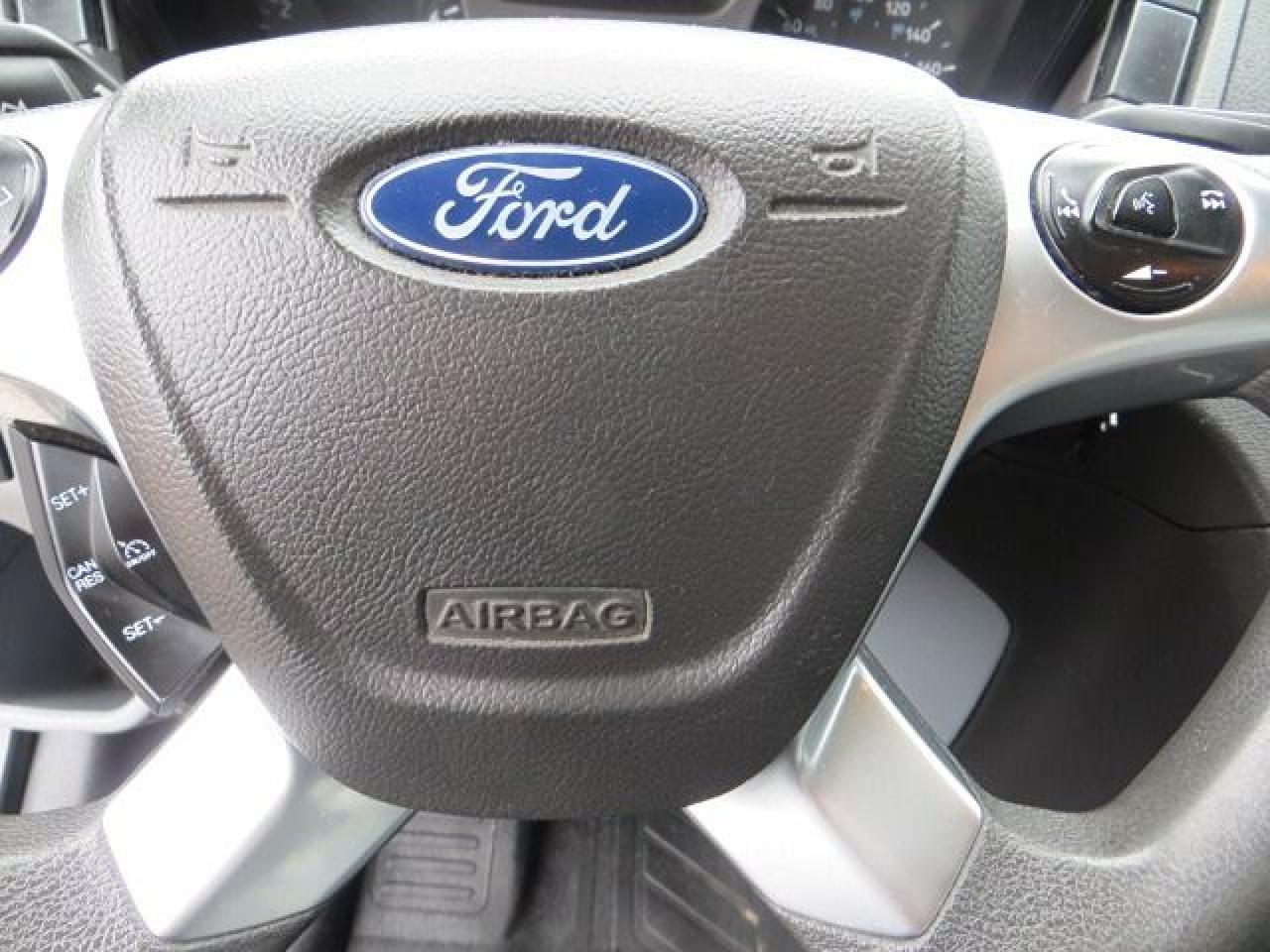 2019 Ford Transit CERTIFIED, REEFER, MED ROOF, 148", T-250, 3.7L Photo