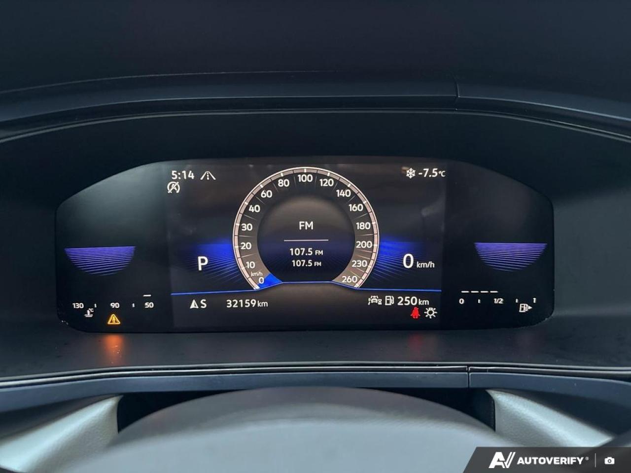 2023 Volkswagen Taos COMFORTLINE / NO ACCIDENTS / PANO ROOF / HTD SEATS Photo