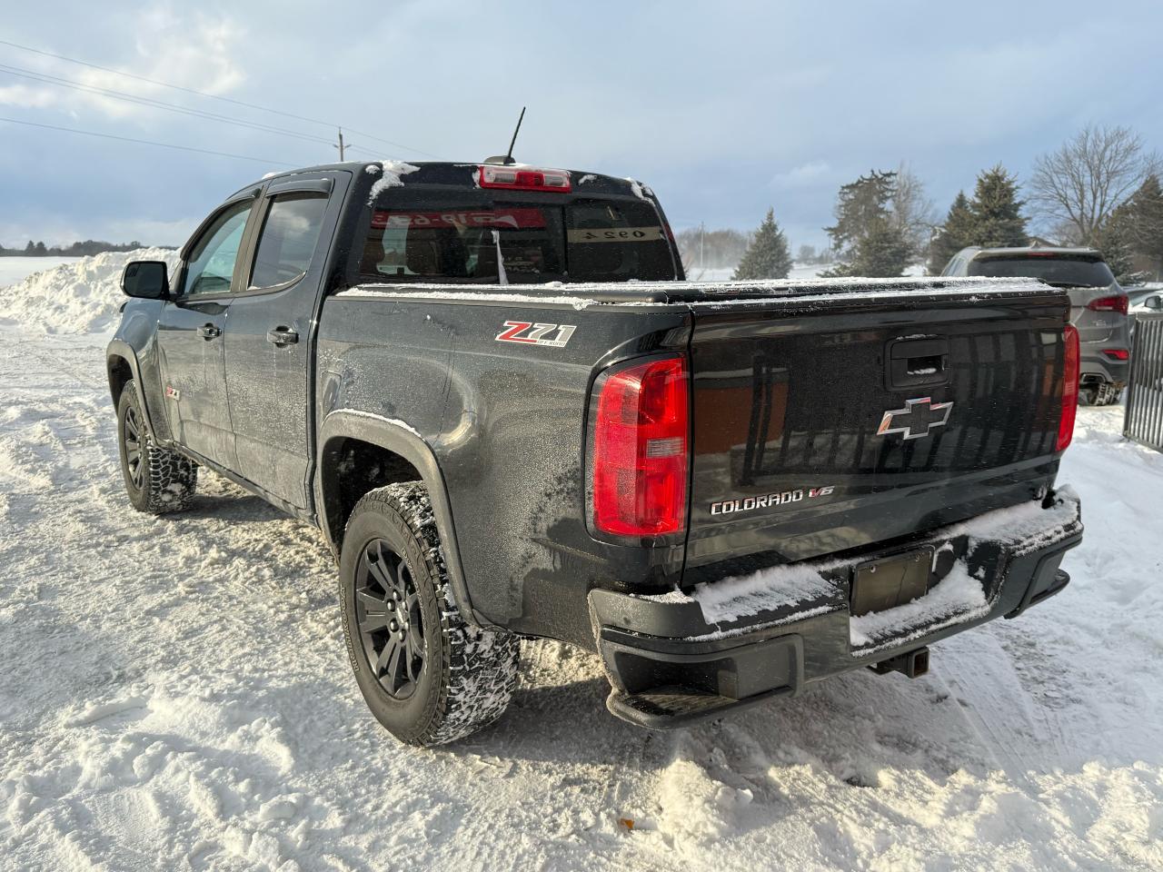 2017 Chevrolet Colorado 4WD Z71 Photo2