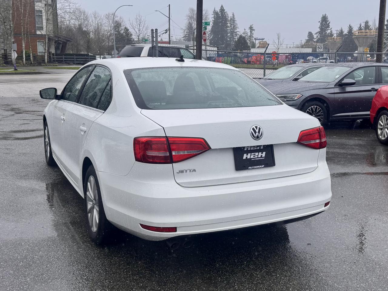 2015 Volkswagen Jetta FINANCING AVAILABLE Photo8